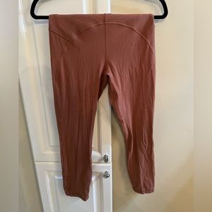 Lululemon crops size 6 rust color